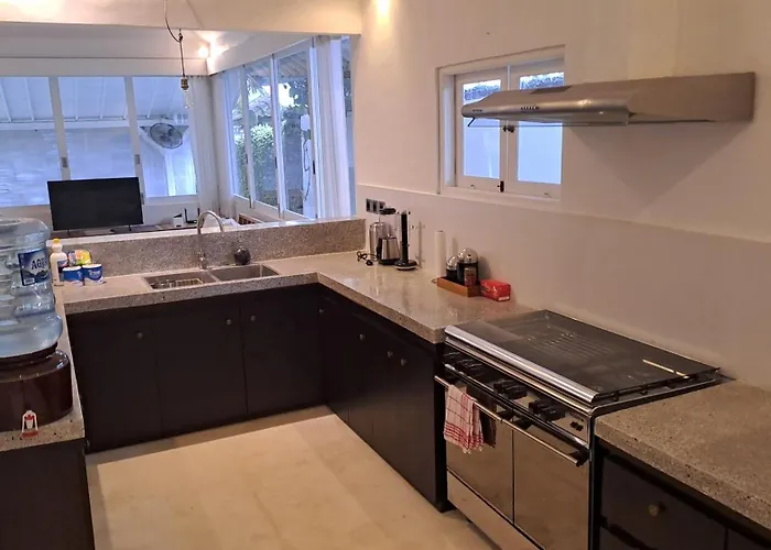 Bear 4 Bedroom Luxury - Petitenget,